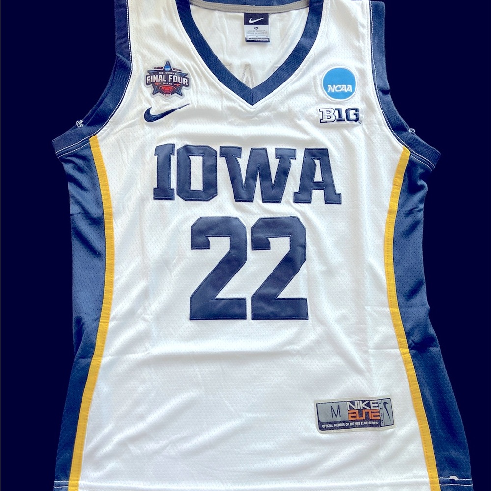 New Iowa State Caitlin Clark Jersey Women’s Size Medium